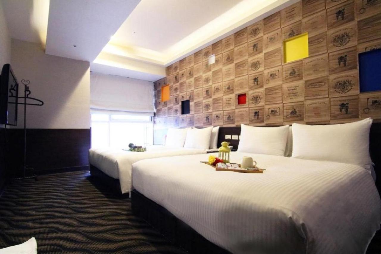 Hotel 6 - Ximen Taipei Esterno foto